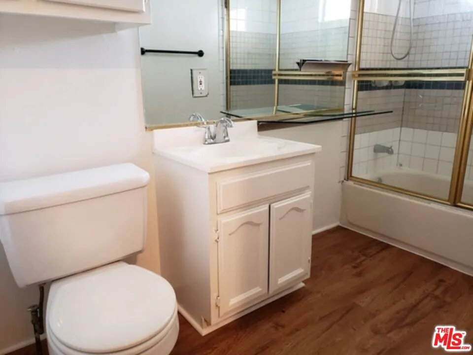 826 S Park View Street #1 Los Angeles, CA 90057