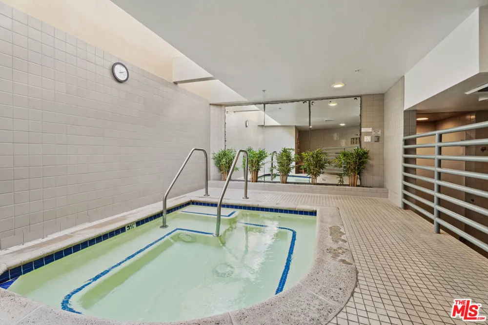 4267 Marina City #908 Marina del Rey, CA 90292