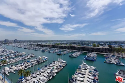 4267 Marina City #908