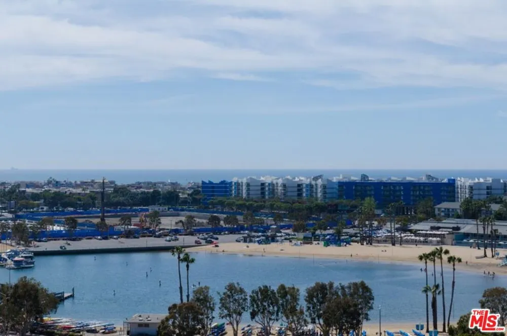 4267 Marina City #908 Marina del Rey, CA 90292
