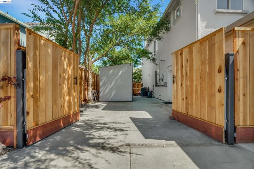 757 Dody Dr Manteca, CA 95337