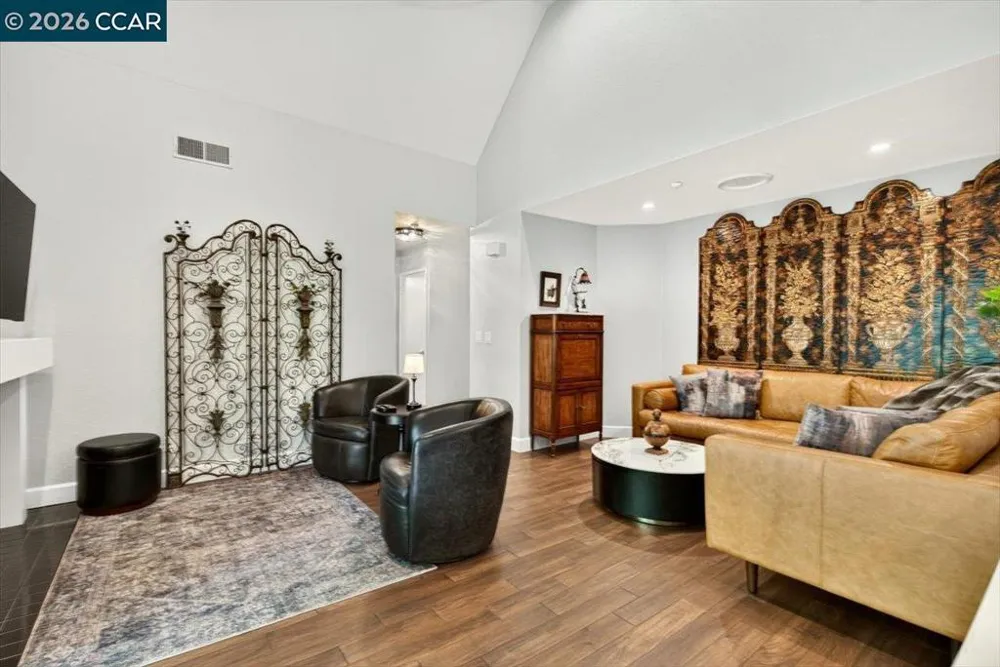 3183 Wayside Plz #311 Walnut Creek, CA 94597