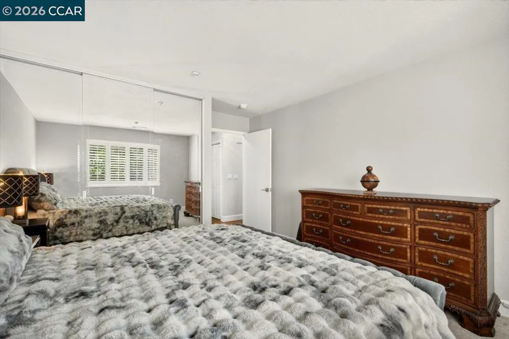 3183 Wayside Plz #311 Walnut Creek, CA 94597