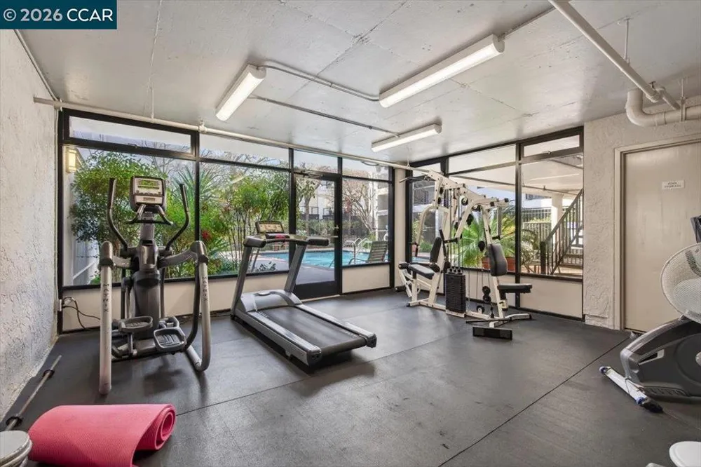 3183 Wayside Plz #311 Walnut Creek, CA 94597