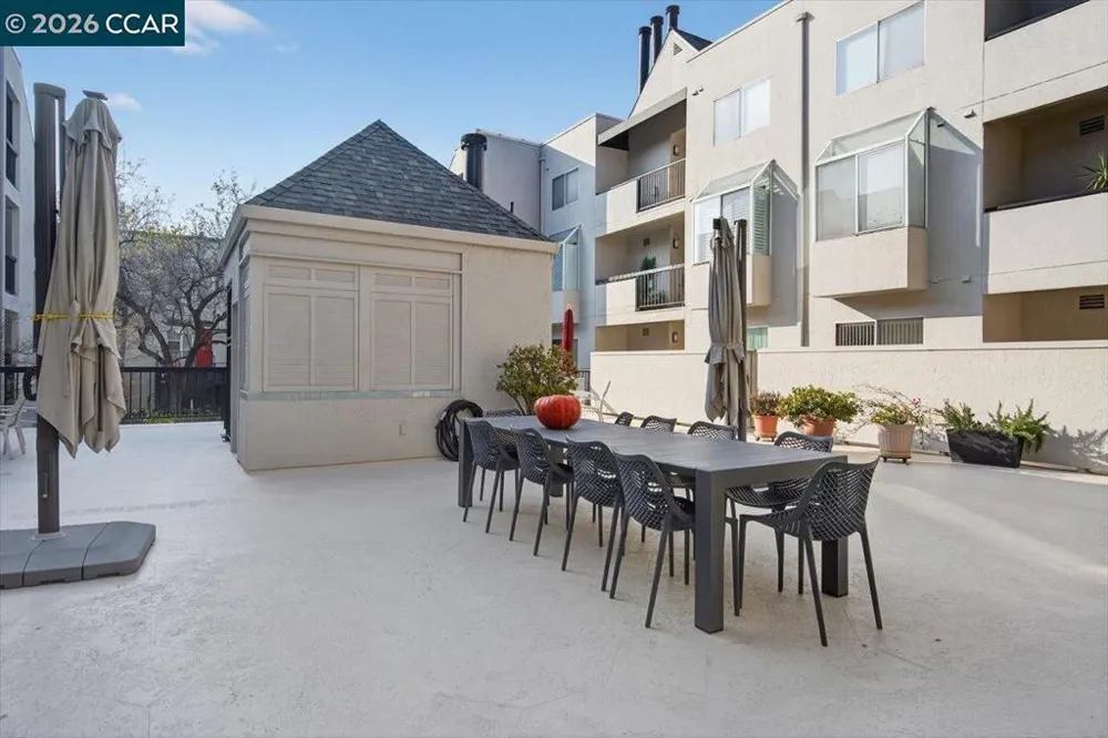 3183 Wayside Plz #311 Walnut Creek, CA 94597
