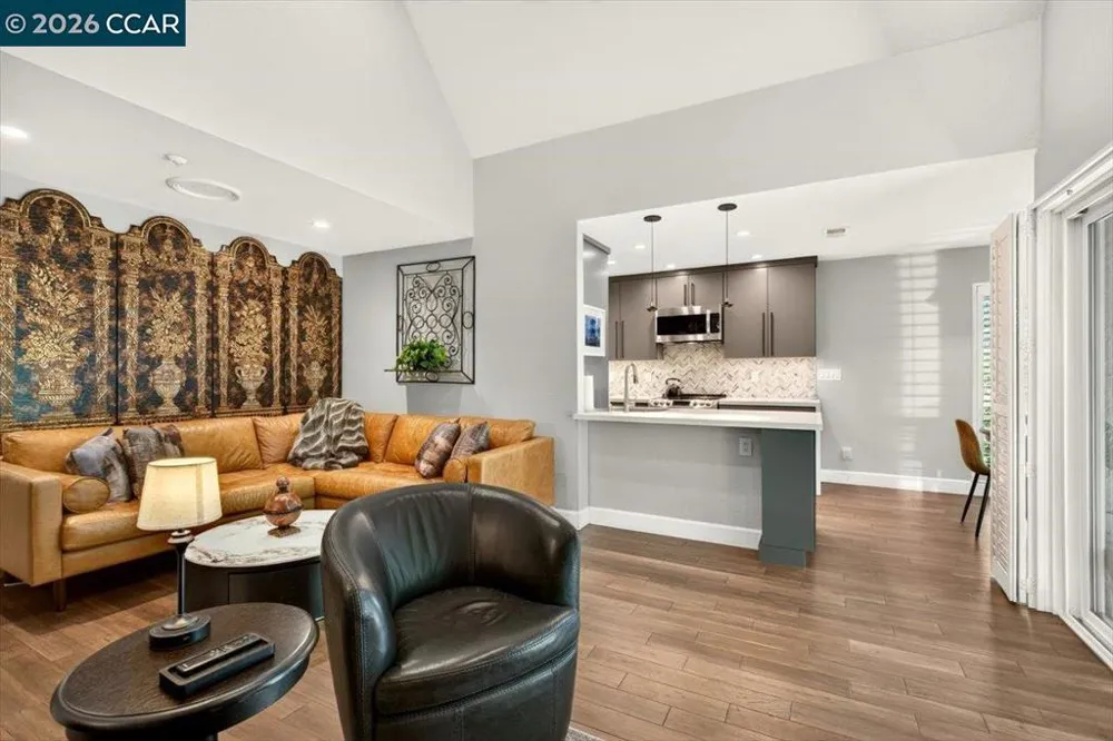 3183 Wayside Plz #311 Walnut Creek, CA 94597