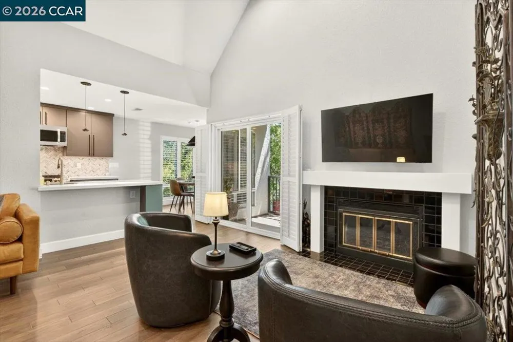 3183 Wayside Plz #311 Walnut Creek, CA 94597