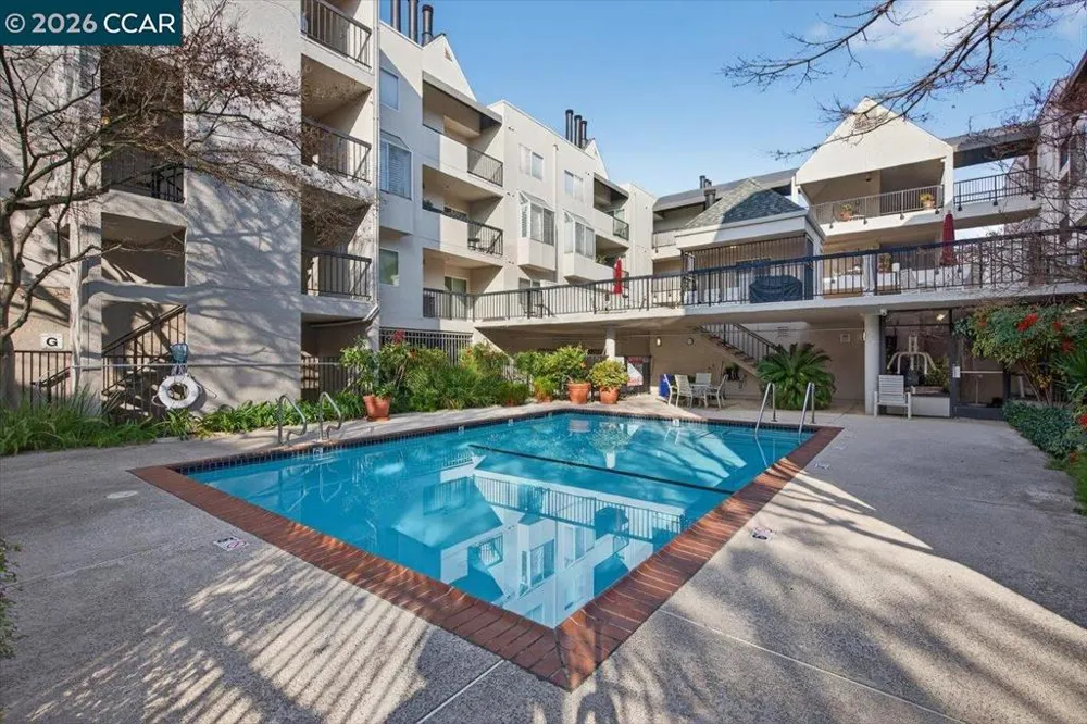 3183 Wayside Plz #311 Walnut Creek, CA 94597
