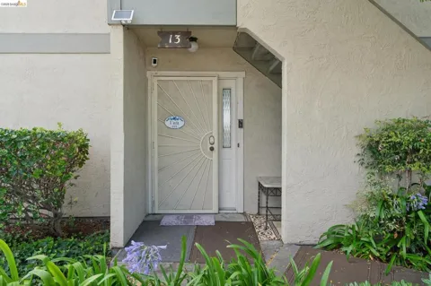 894 Lewelling Blvd #13