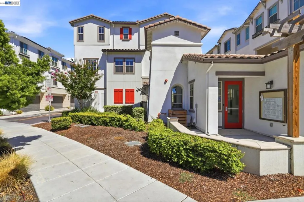 332 Harcot Ter Sunnyvale, CA 94085