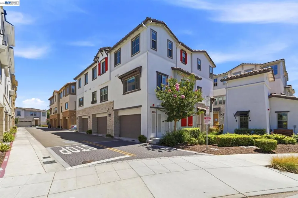 332 Harcot Ter Sunnyvale, CA 94085