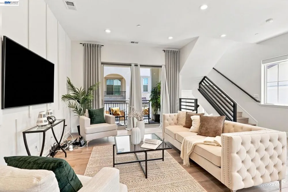 332 Harcot Ter Sunnyvale, CA 94085