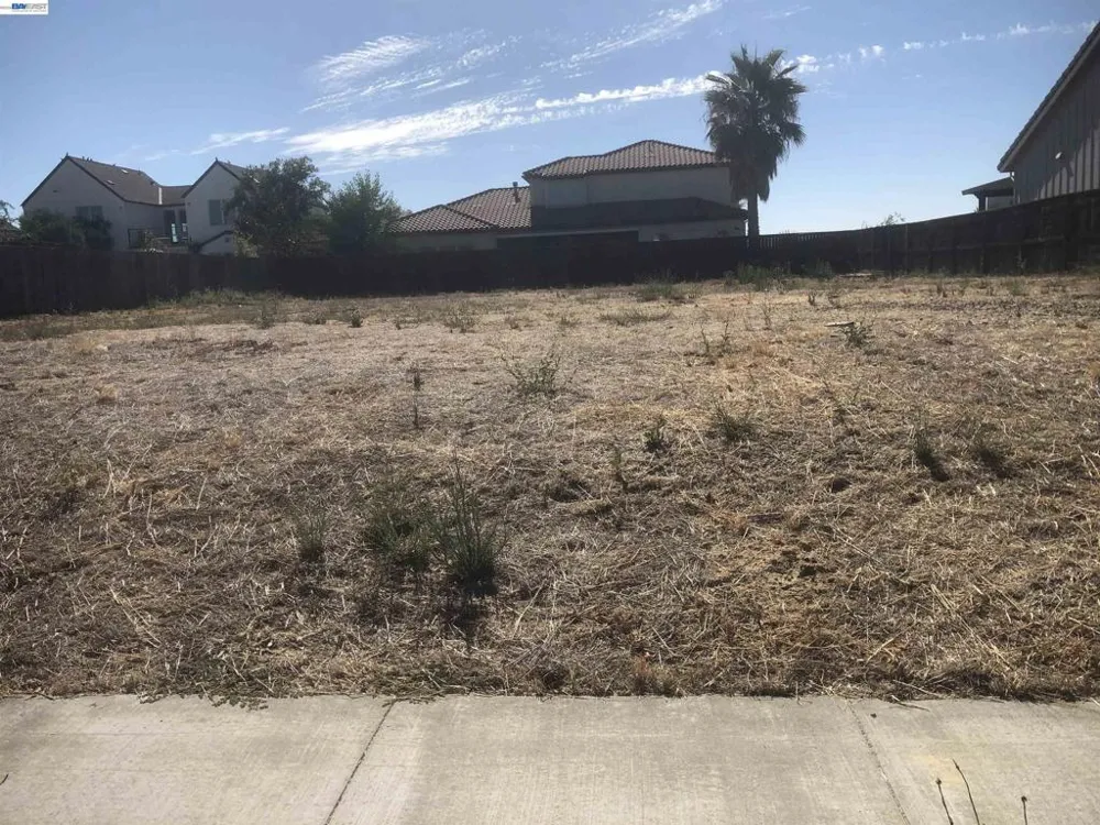 2252 Somerset Cir Woodland, CA 95776