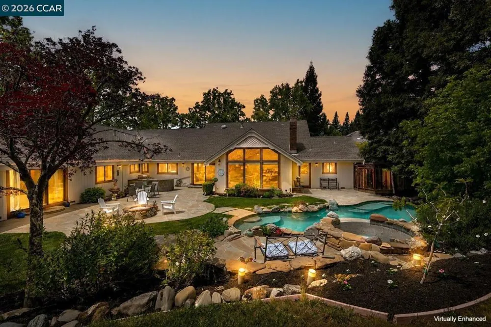 85 Trish Ct Danville, CA 94506