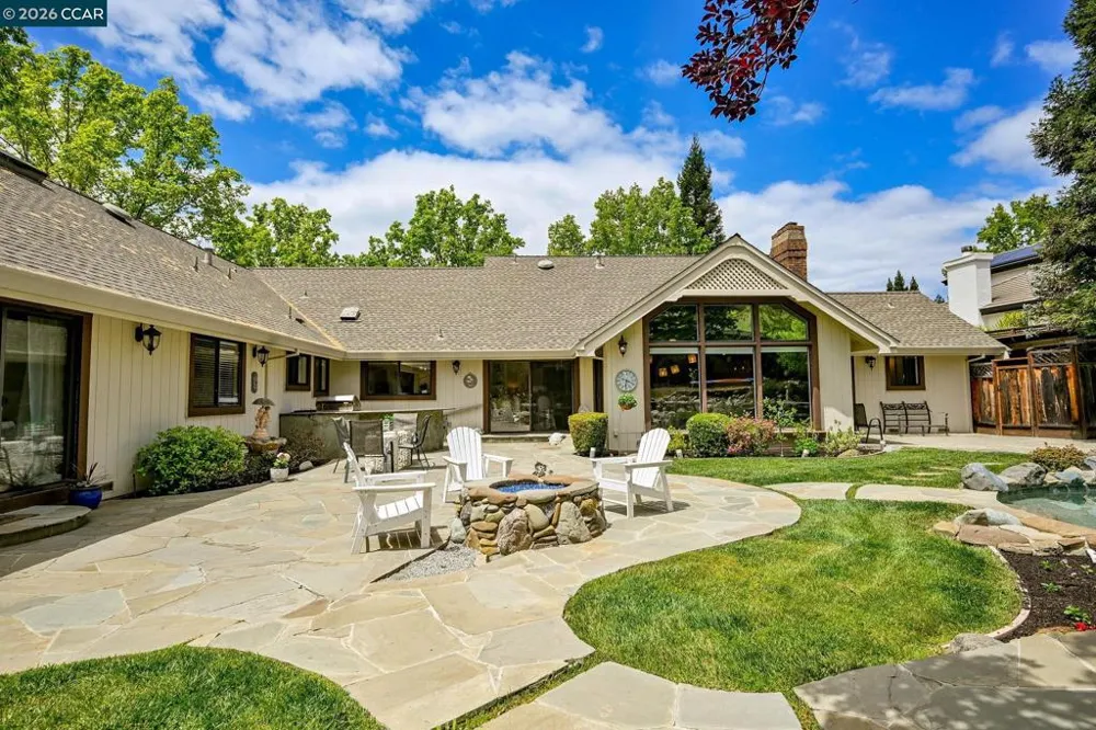 85 Trish Ct Danville, CA 94506