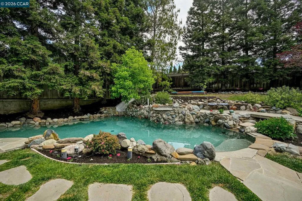 85 Trish Ct Danville, CA 94506
