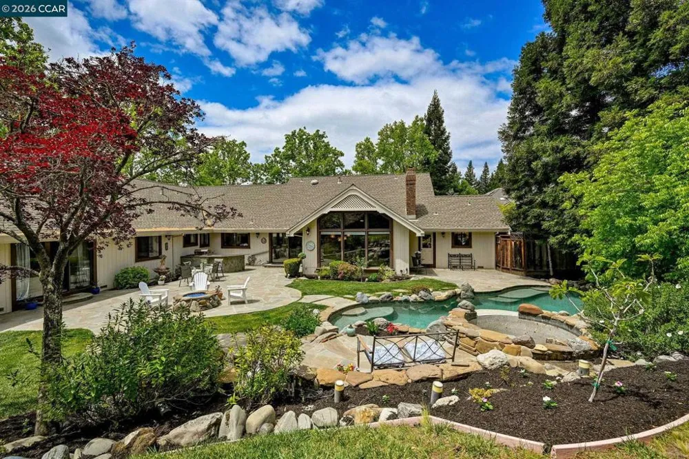 85 Trish Ct Danville, CA 94506