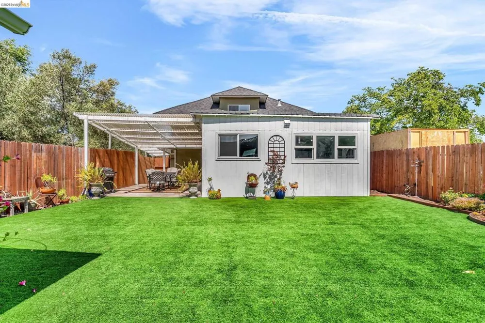 2350 W Shell Ave. Martinez, CA 94553