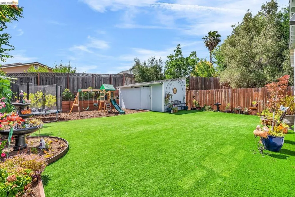 2350 W Shell Ave. Martinez, CA 94553