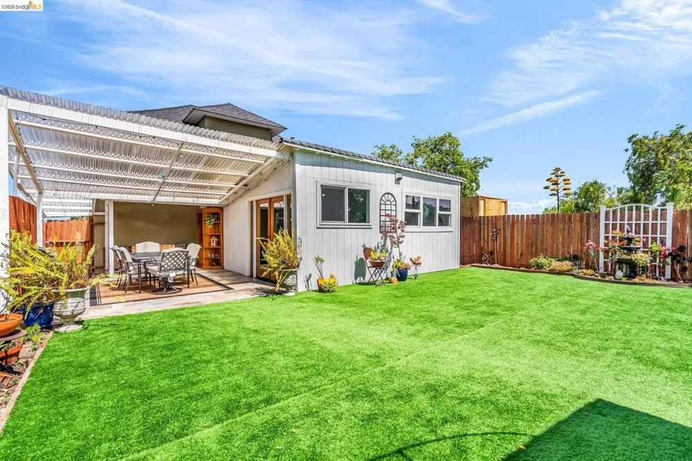 2350 W Shell Ave. Martinez, CA 94553