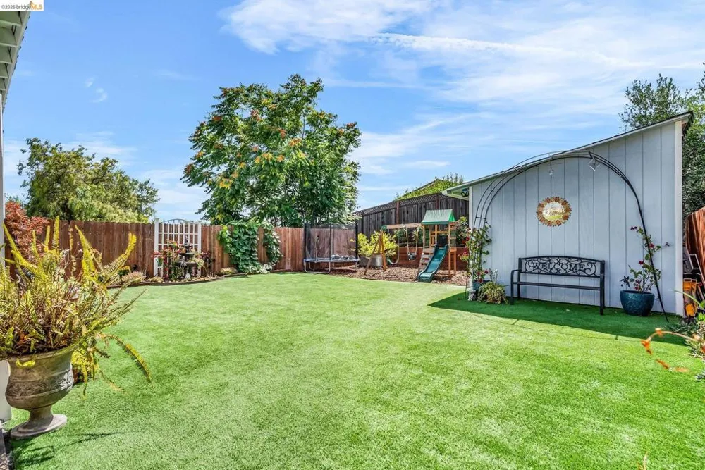 2350 W Shell Ave. Martinez, CA 94553