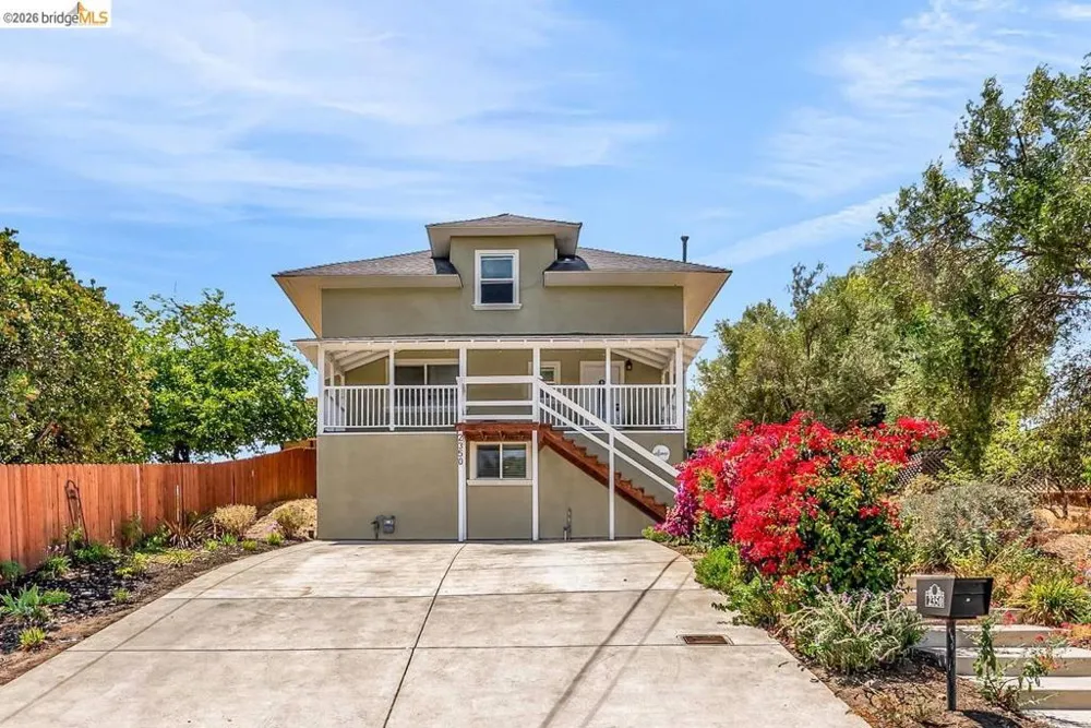 2350 W Shell Ave. Martinez, CA 94553