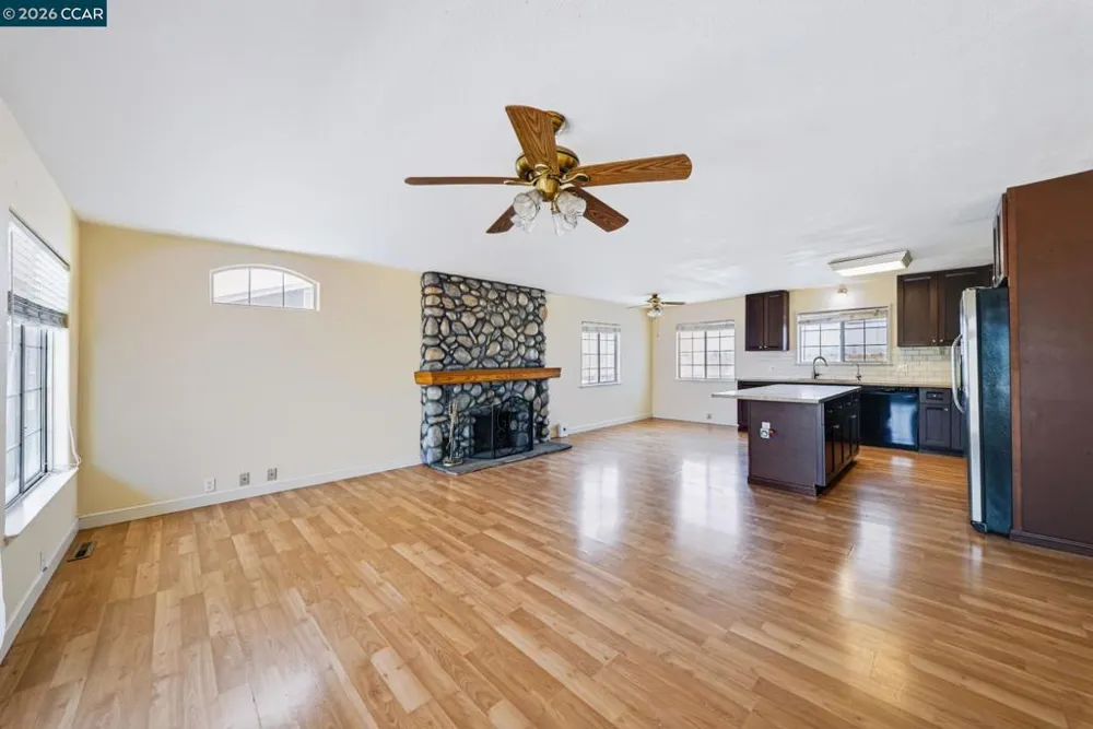 4600 Sandmound Oakley, CA 94561