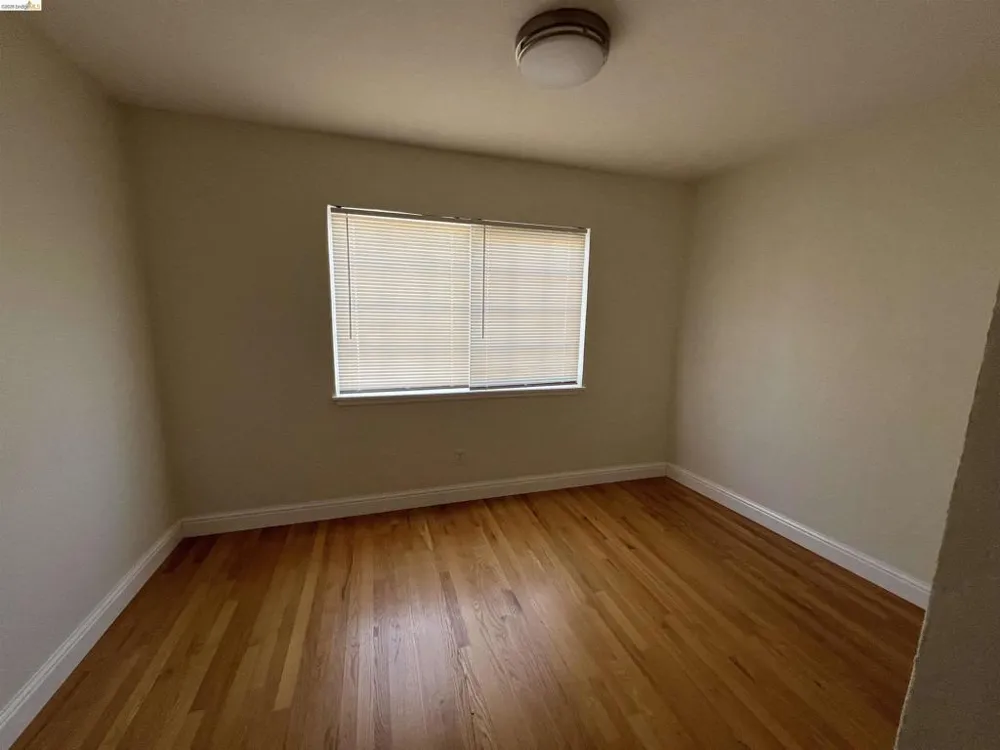 3244 ELLIS ST Berkeley, CA 94703