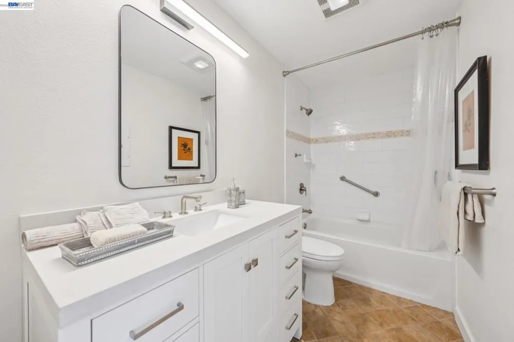 48 Invincible Ct #F19 Alameda, CA 94501