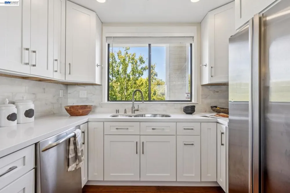 48 Invincible Ct #F19 Alameda, CA 94501