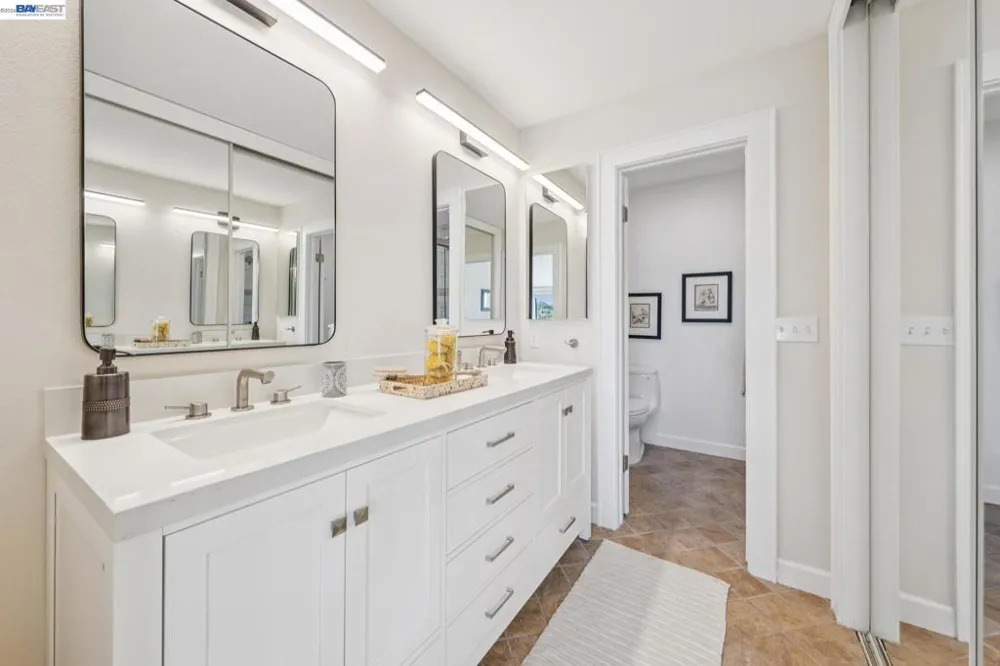 48 Invincible Ct #F19 Alameda, CA 94501