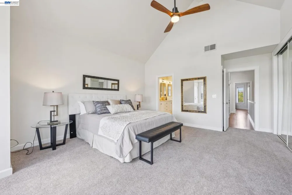 48 Invincible Ct #F19 Alameda, CA 94501