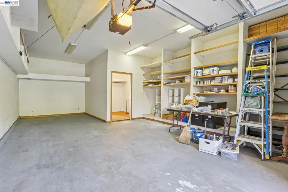 48 Invincible Ct #F19 Alameda, CA 94501