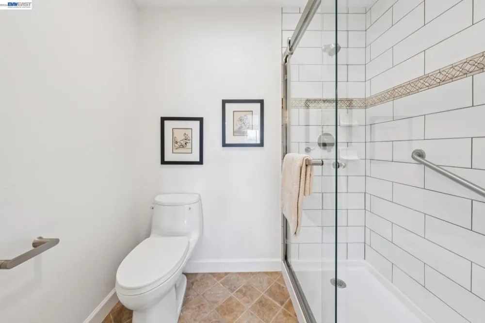 48 Invincible Ct #F19 Alameda, CA 94501