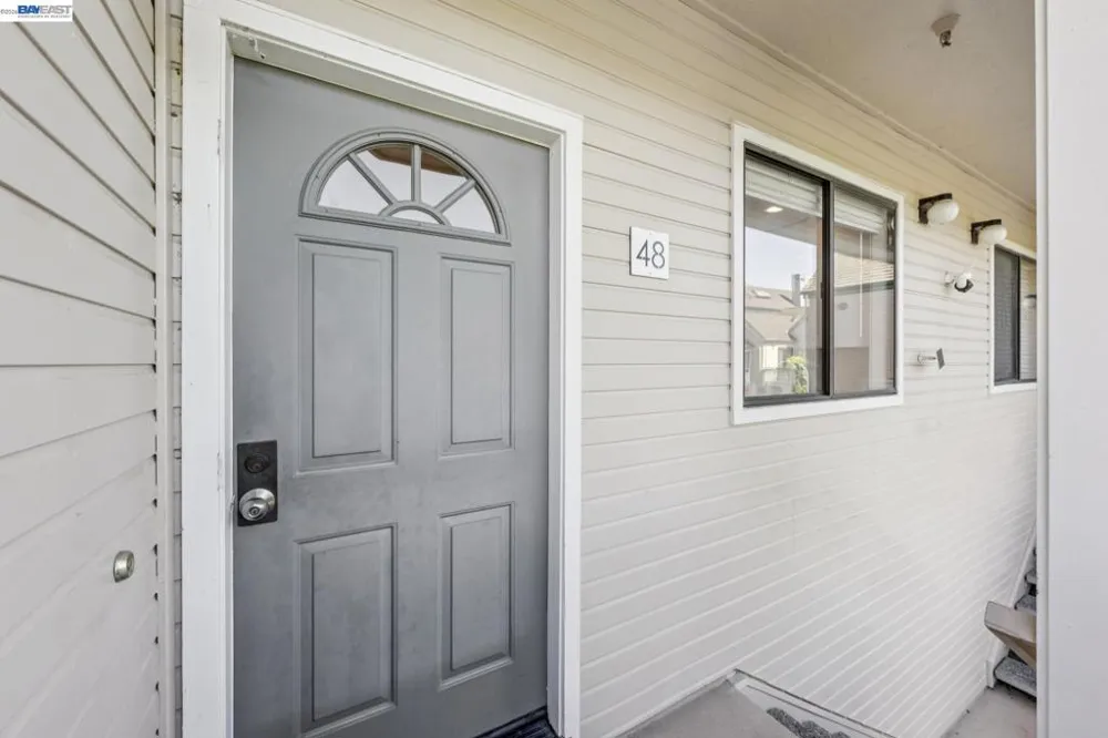 48 Invincible Ct #F19 Alameda, CA 94501