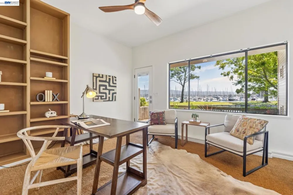 48 Invincible Ct #F19 Alameda, CA 94501