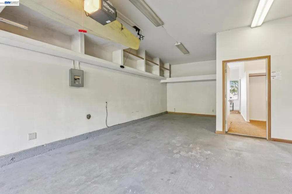 48 Invincible Ct #F19 Alameda, CA 94501