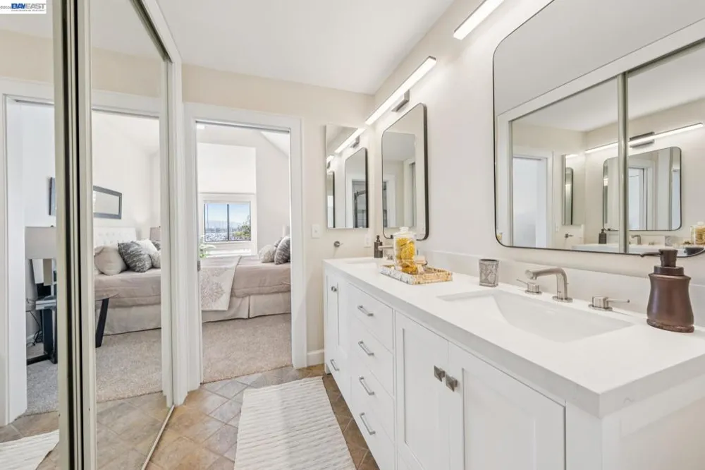 48 Invincible Ct #F19 Alameda, CA 94501