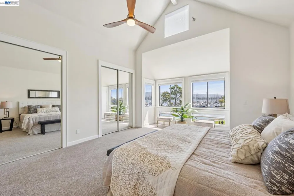 48 Invincible Ct #F19 Alameda, CA 94501