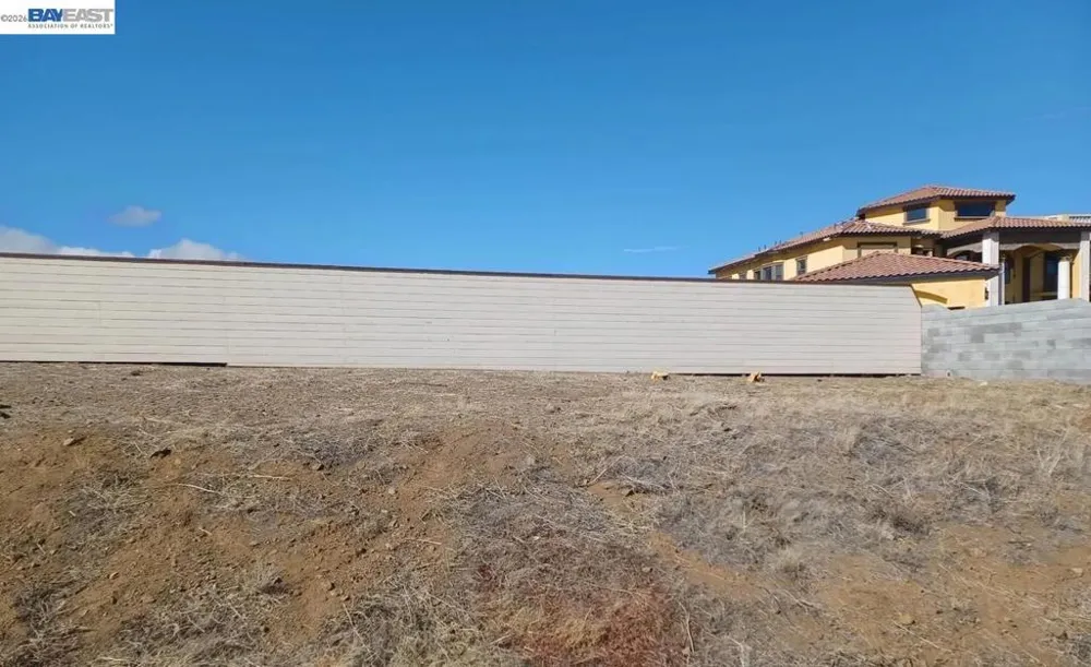 El Camino Dr Hacienda Dr Palmdale, CA 93551