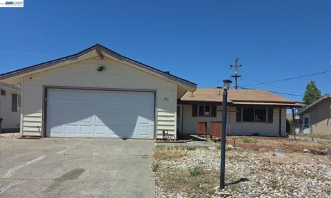 146 Isle Royale Cir