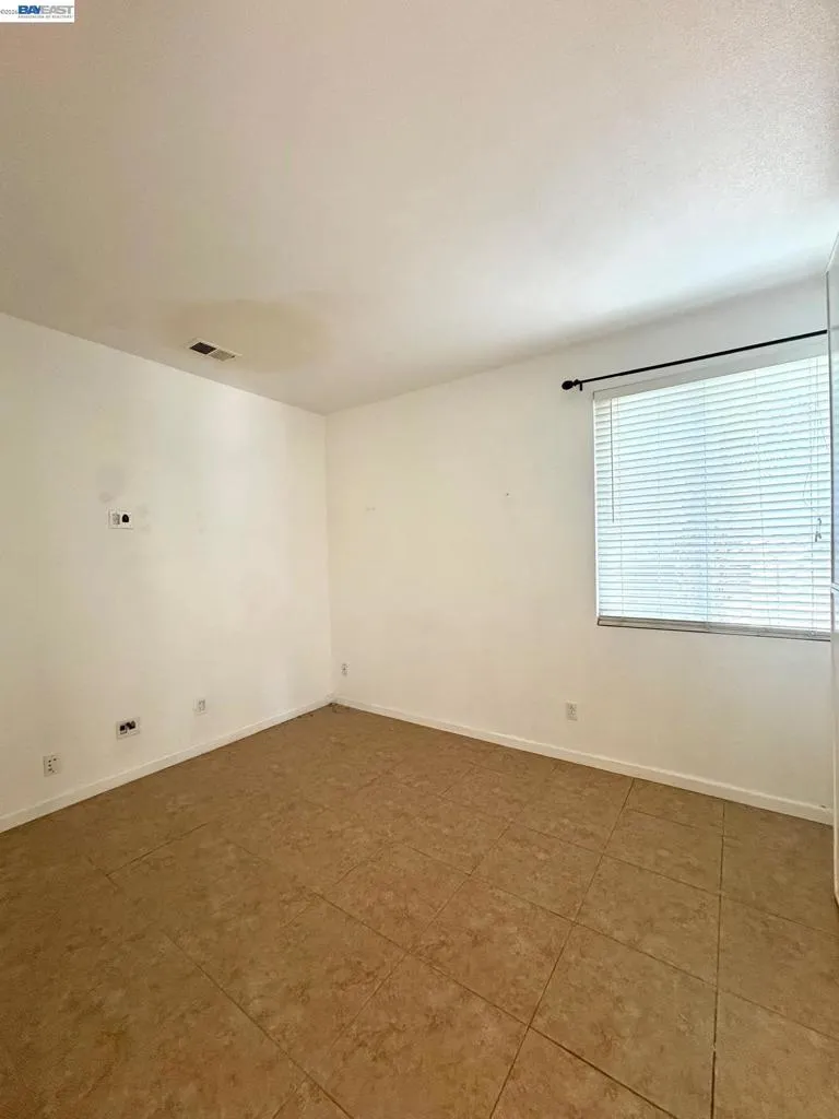 13900 Pinecrest St Lathrop, CA 95330
