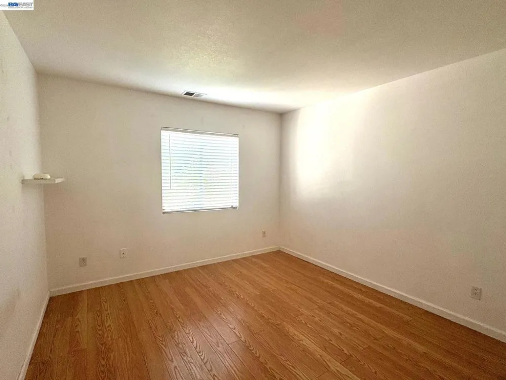 13900 Pinecrest St Lathrop, CA 95330