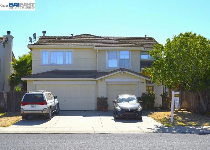 13900 Pinecrest St Lathrop, CA 95330
