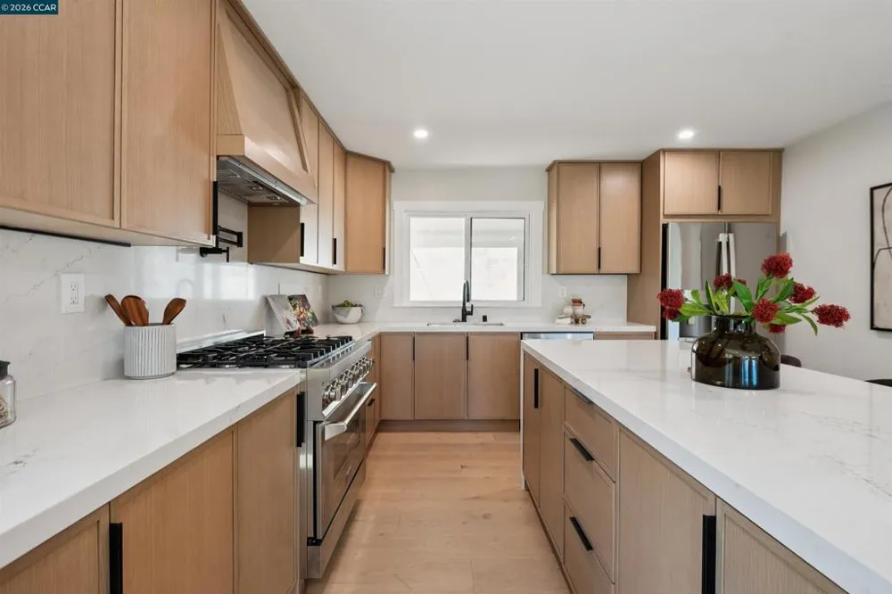50 Overhill Rd Orinda, CA 94563