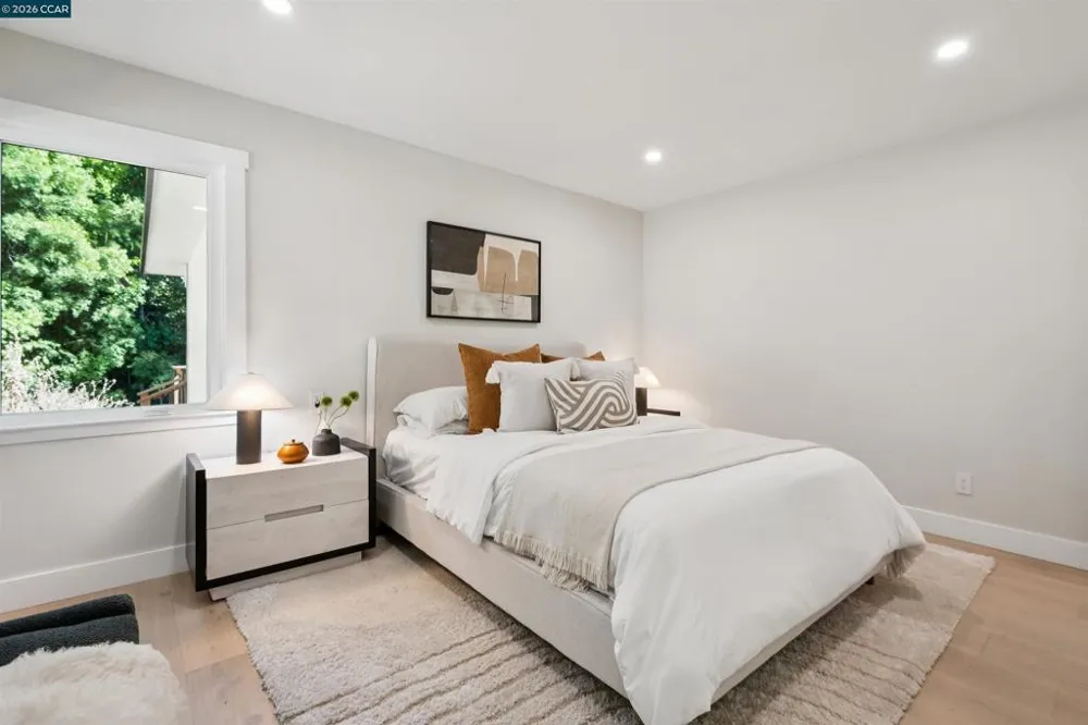 50 Overhill Rd Orinda, CA 94563