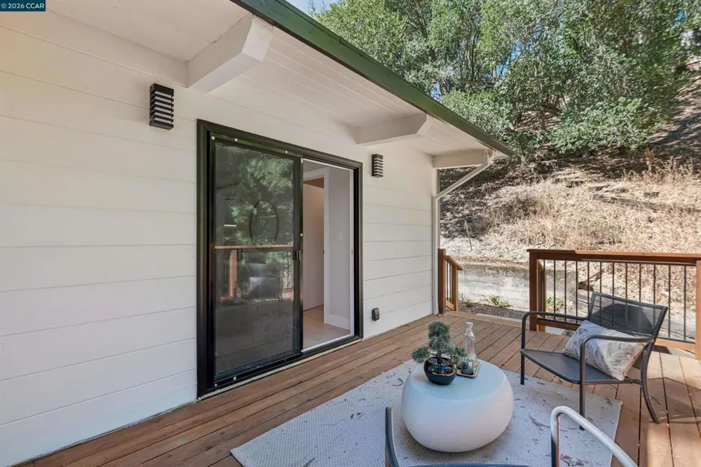 50 Overhill Rd Orinda, CA 94563