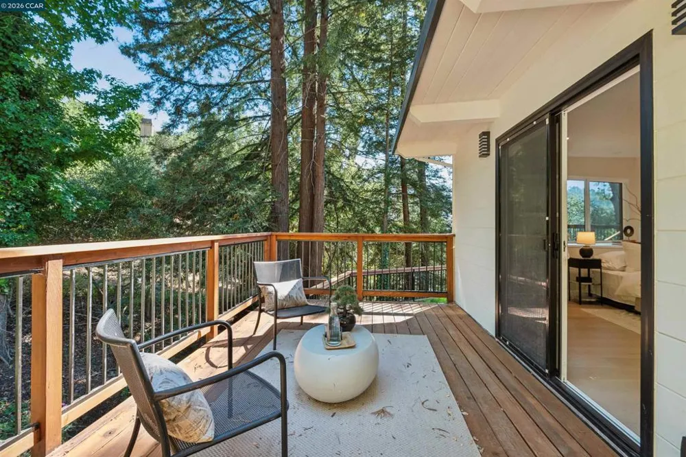 50 Overhill Rd Orinda, CA 94563