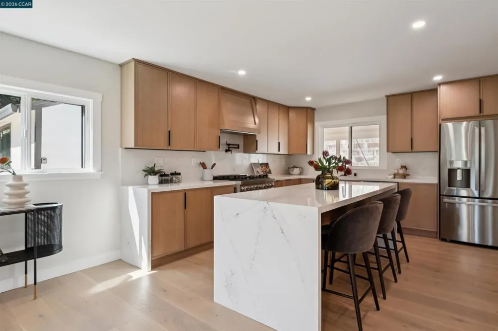 50 Overhill Rd Orinda, CA 94563