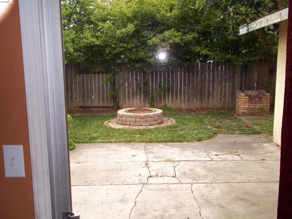 290 Plum St Vacaville, CA 95688